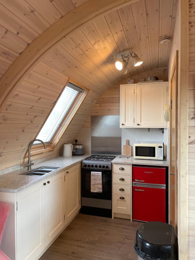 Hotel Squirrel Glamping Pod School House Farm Leighton  Esterno foto