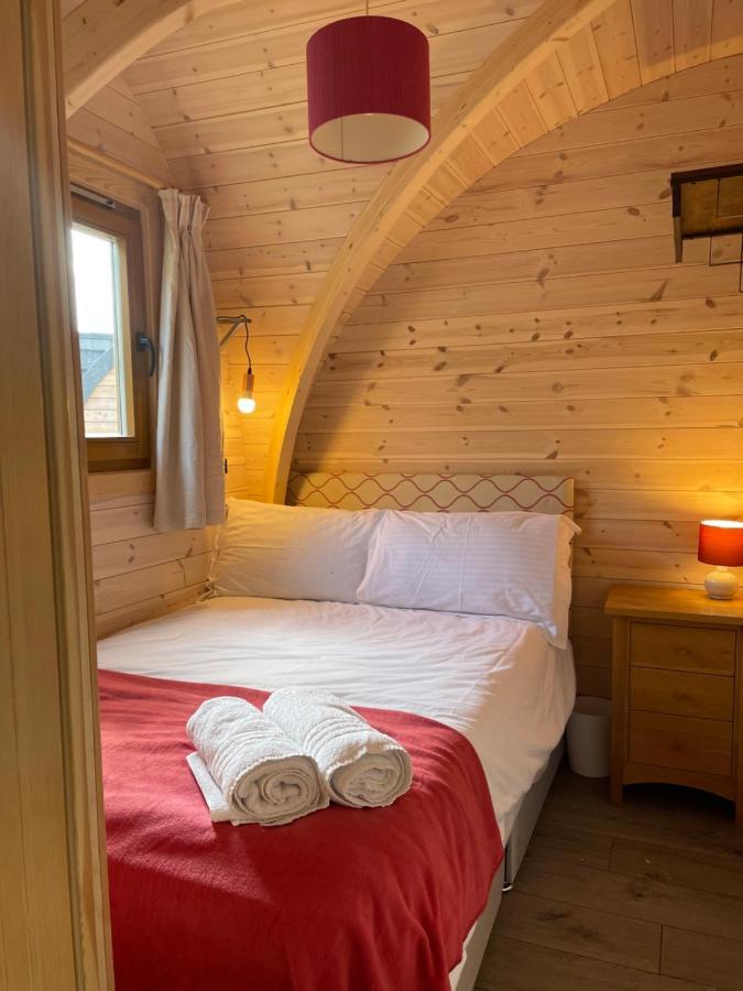 Hotel Squirrel Glamping Pod School House Farm Leighton  Esterno foto