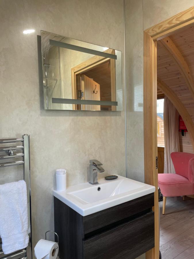 Hotel Squirrel Glamping Pod School House Farm Leighton  Esterno foto