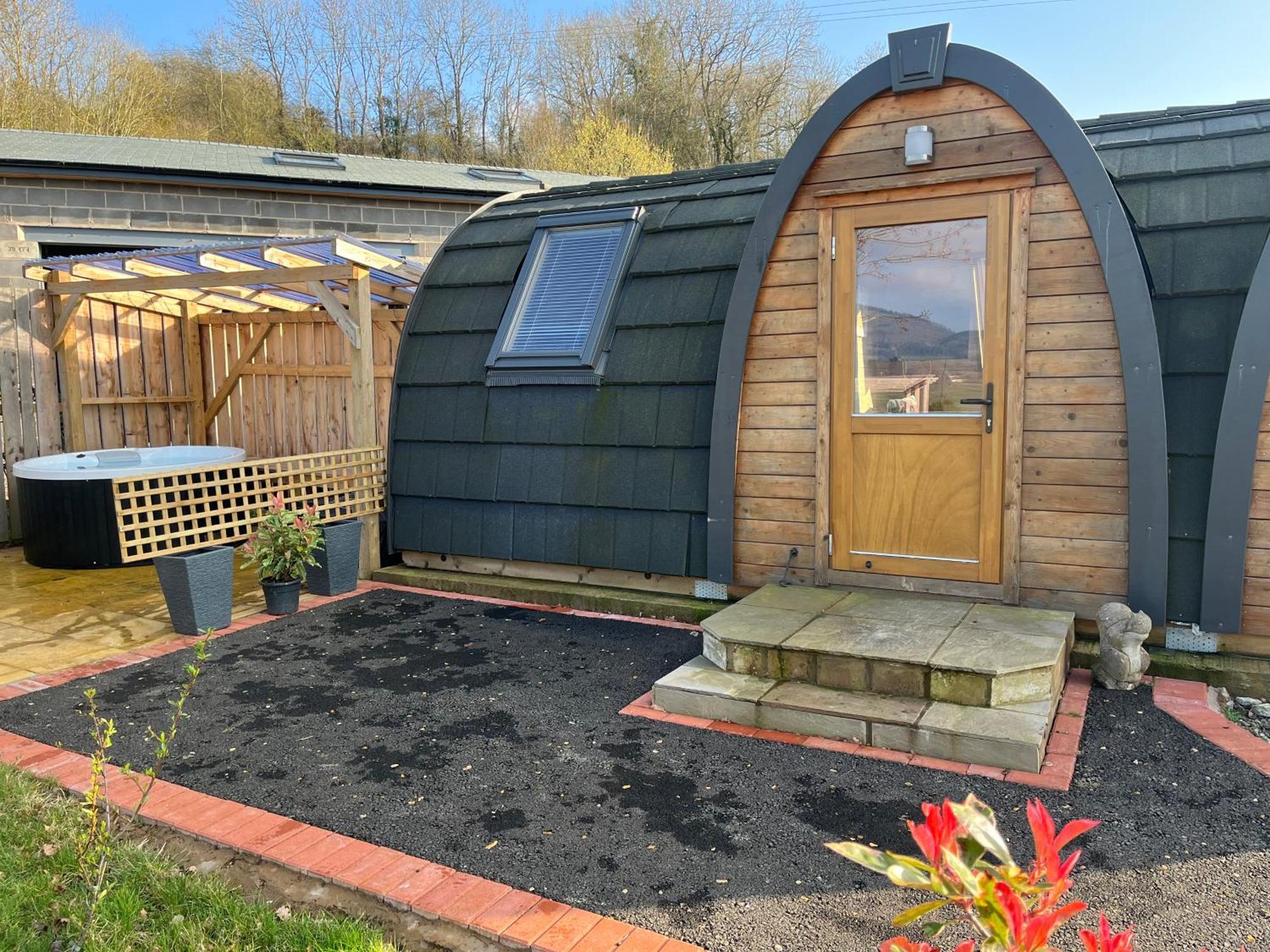 Hotel Squirrel Glamping Pod School House Farm Leighton  Esterno foto